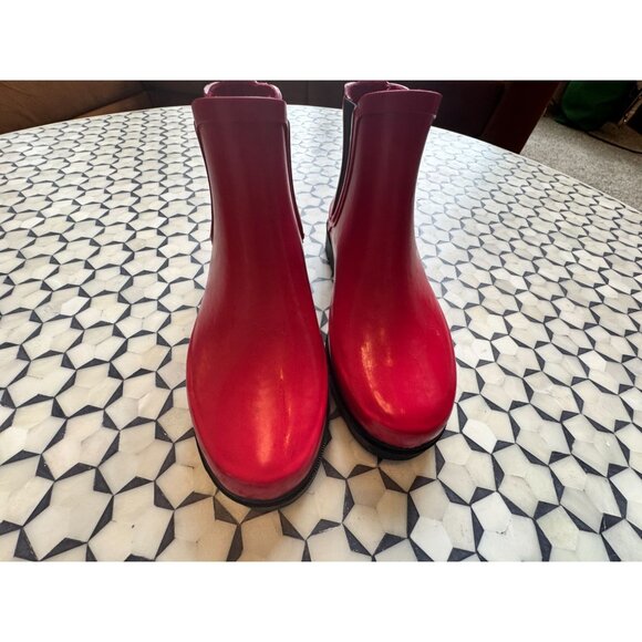 Polo Sport Ralph Lauren Red Rain Boots Size 7B Womens Slip-On Waterproof Chelsea - Picture 1 of 9